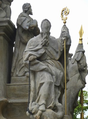 사자바의 성 프로코피오_photo by Wolfgang Sauber_on the Holy Trinity column in Polna_Czech.jpg